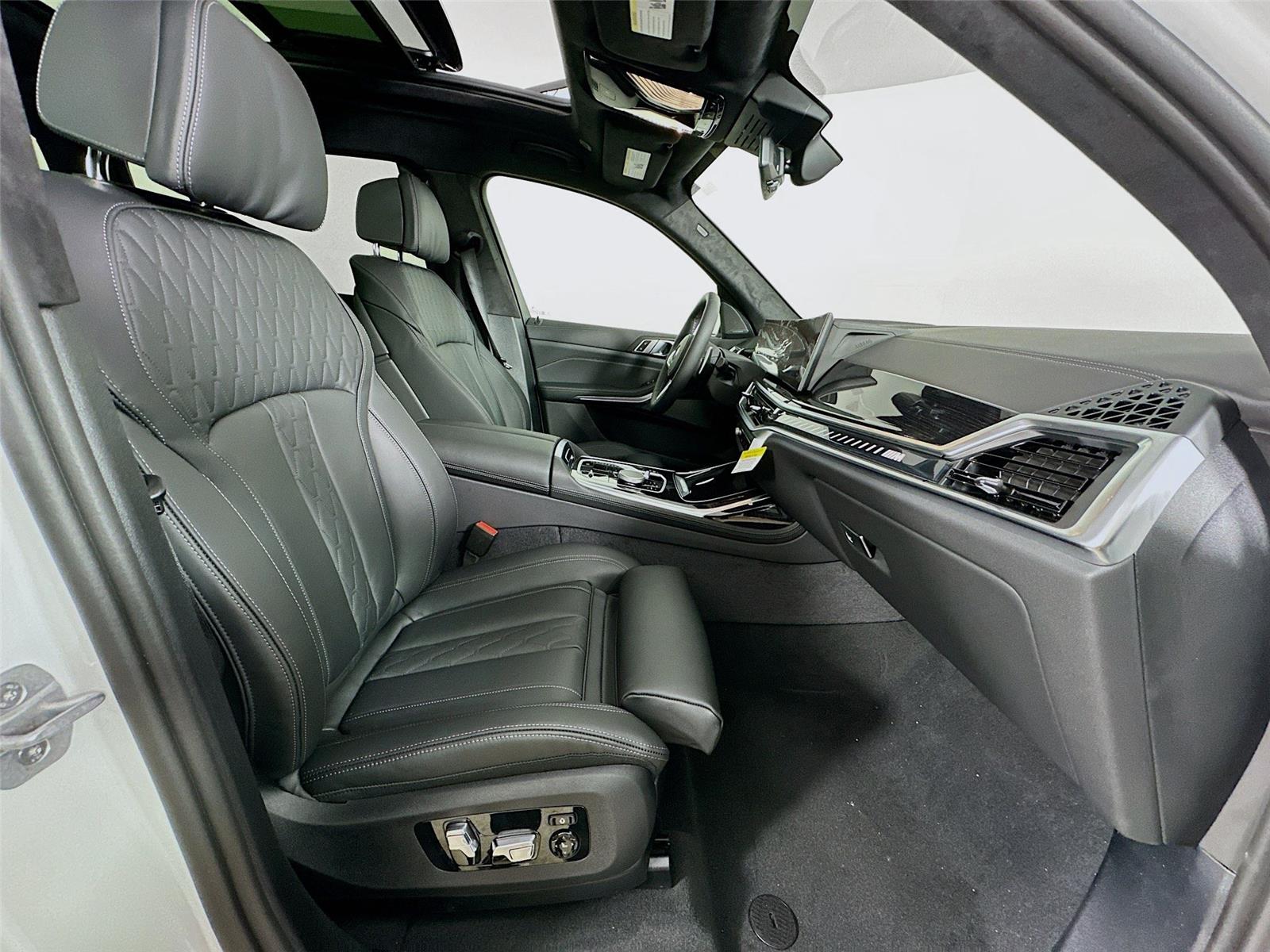 2026 Bmw X7 M60i photo 27