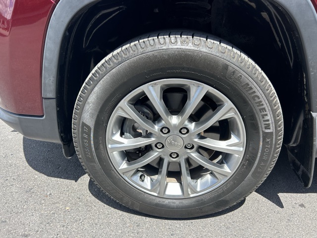 2019 Jeep Cherokee Latitude photo 8