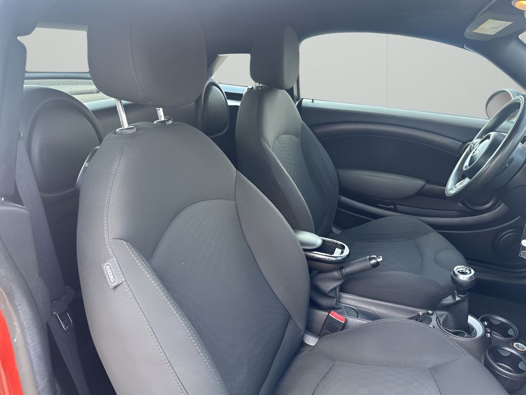 2013 Mini Cooper Base photo 12