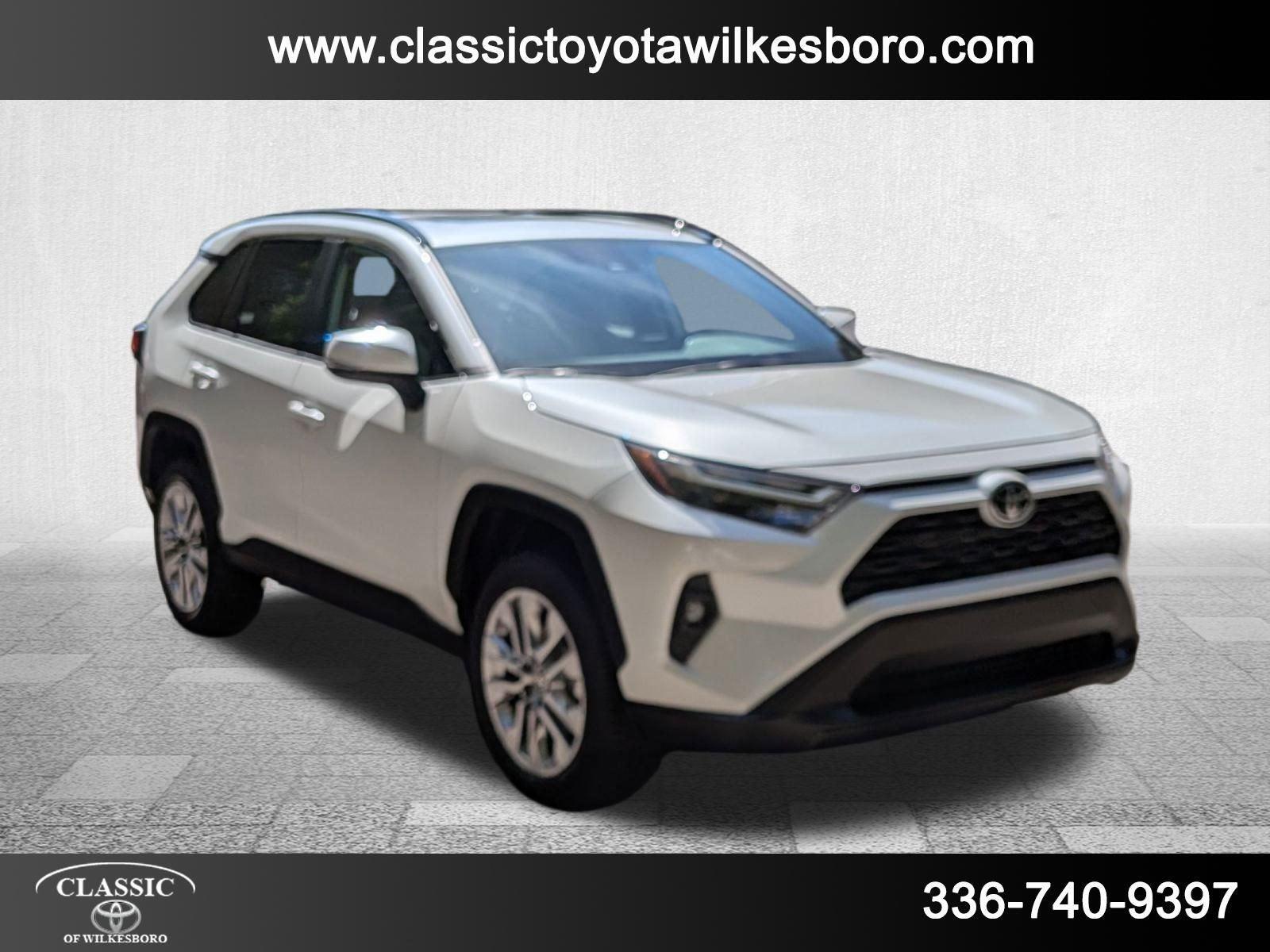 2025 Toyota RAV4 XLE Premium photo 3
