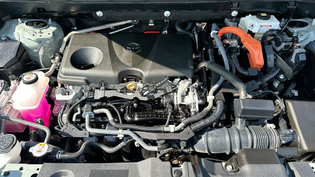 2021 Toyota RAV4 Hybrid XLE photo 29