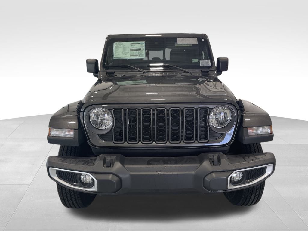 2024 Jeep Gladiator Sport photo 12