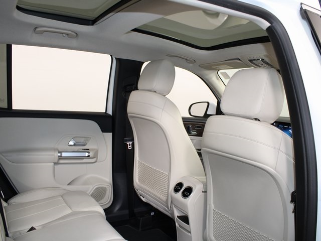 2020 Mercedes Benz GLB 250 photo 24