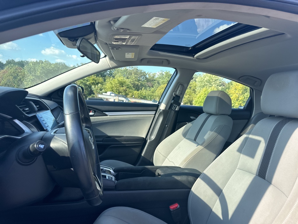 2021 Honda Civic EX photo 7