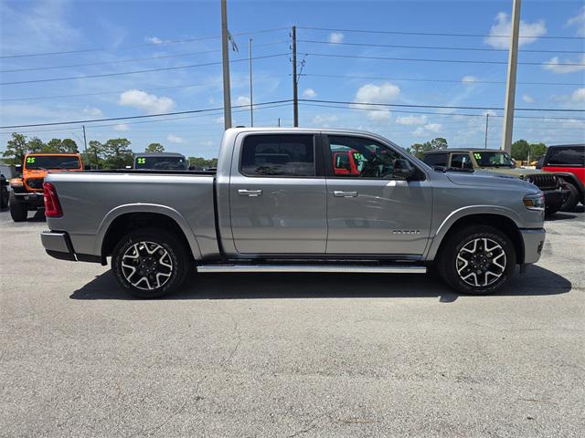 2025 Ram 1500 Laramie photo 4
