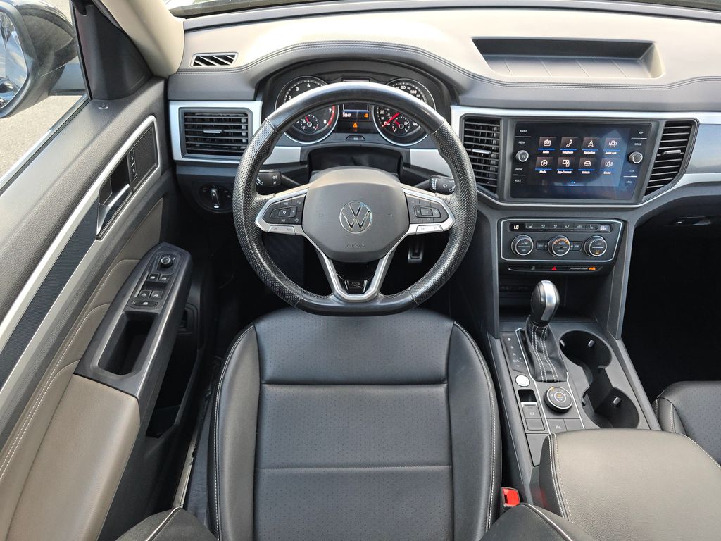 2021 Volkswagen Atlas V6 SE Technology R-Line photo 14