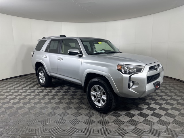 2019 Toyota 4Runner SR5's photo