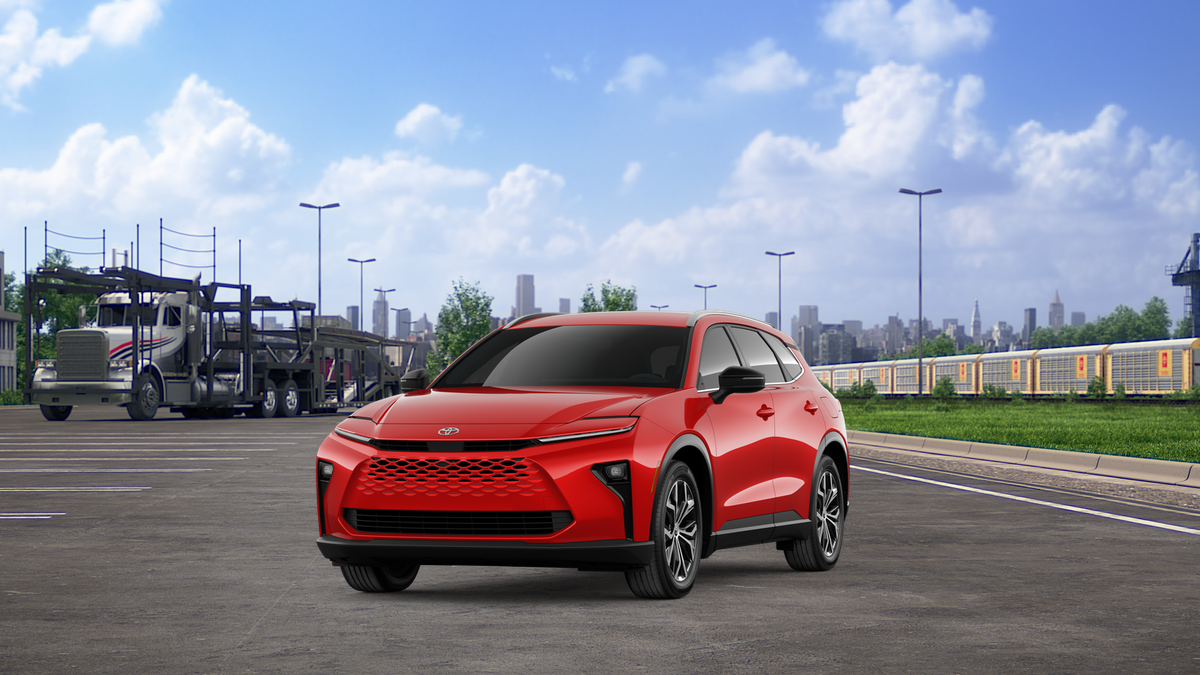 2026 Toyota Crown Signia XLE's photo