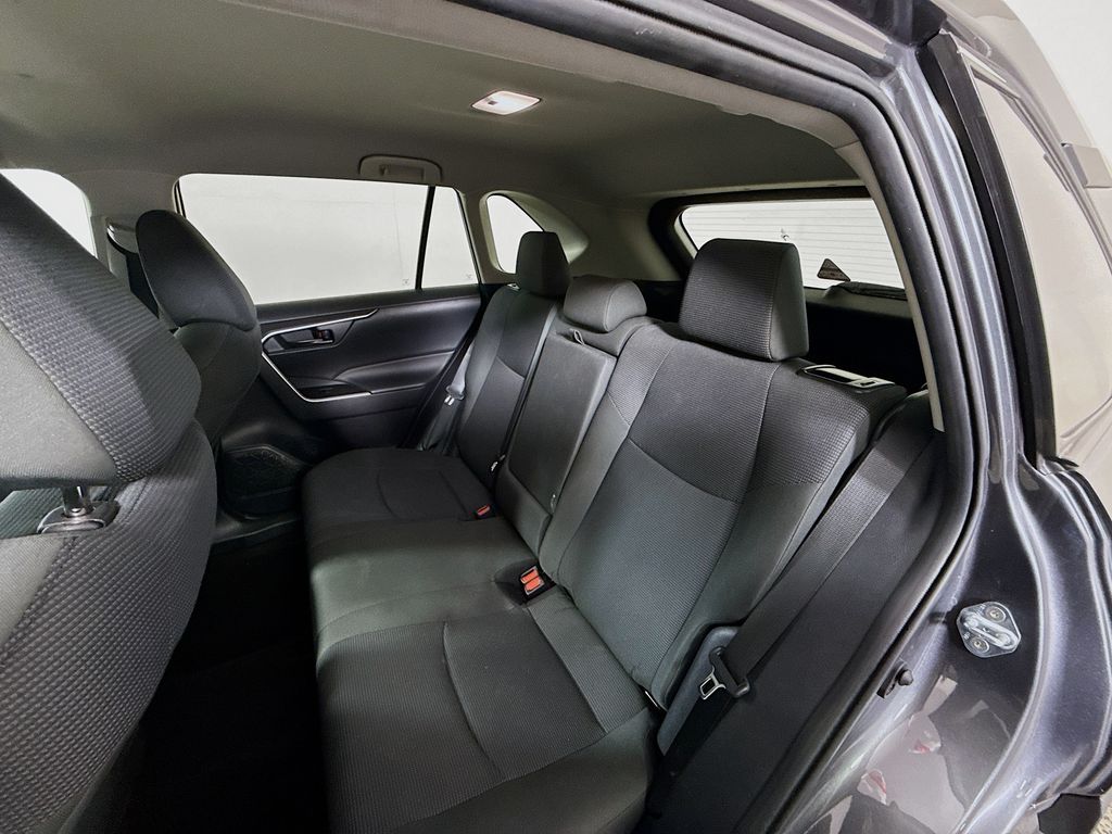 2024 Toyota RAV4 LE photo 22