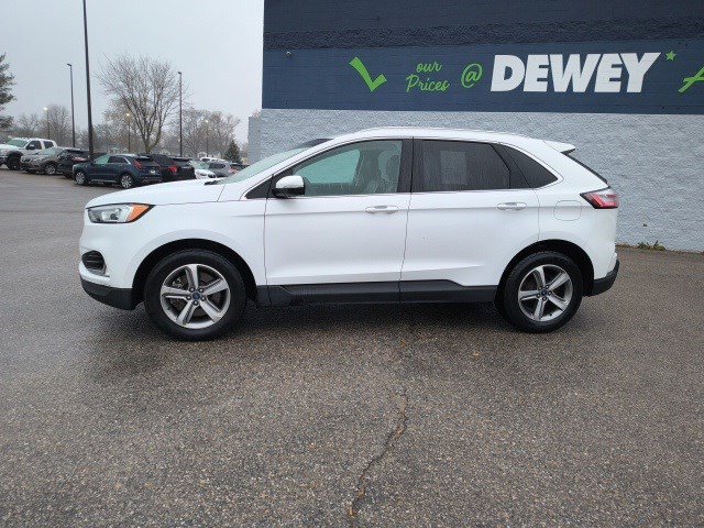 2019 Ford Edge SEL photo 2