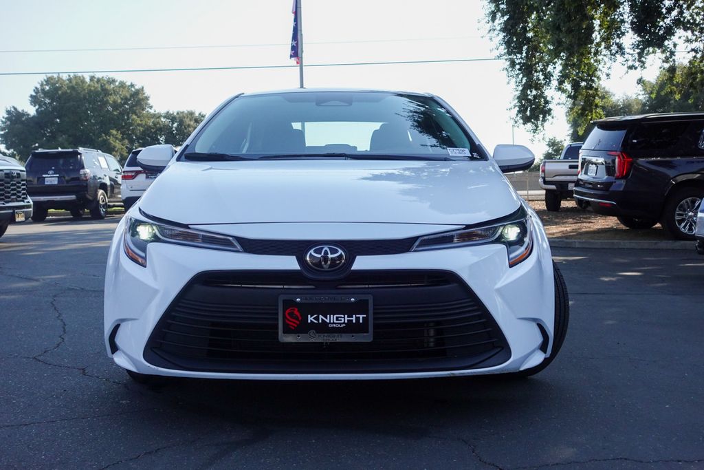 Used 2023 Toyota Corolla LE with VIN 5YFB4MDE9PP021875 for sale in Northfield, Minnesota