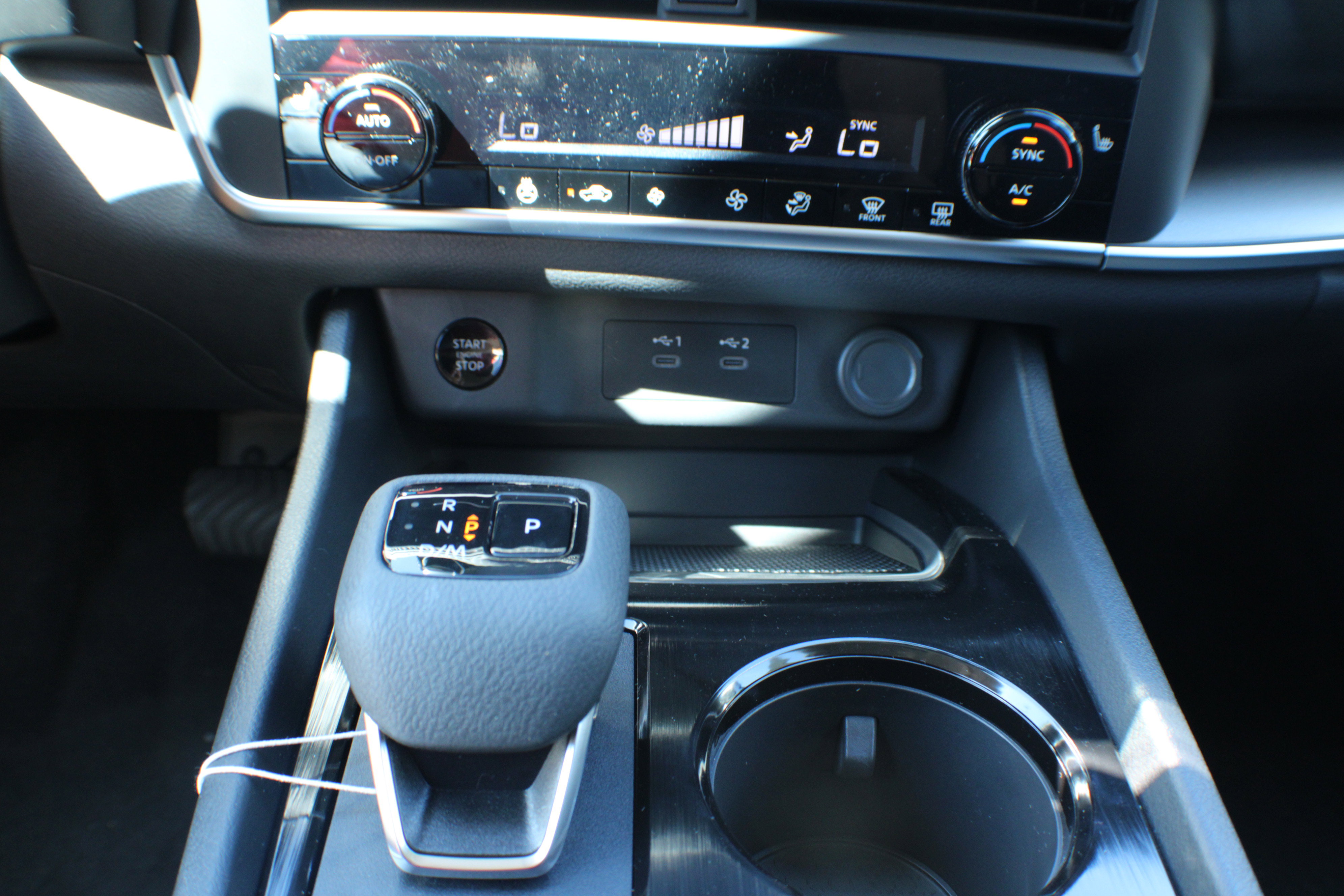 2026 Nissan Rogue SV photo 4