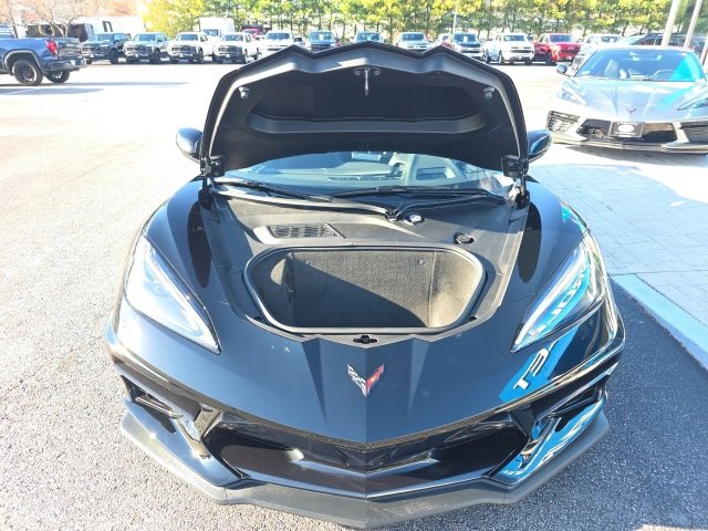 2025 Chevrolet Corvette Stingray 2LT photo 3