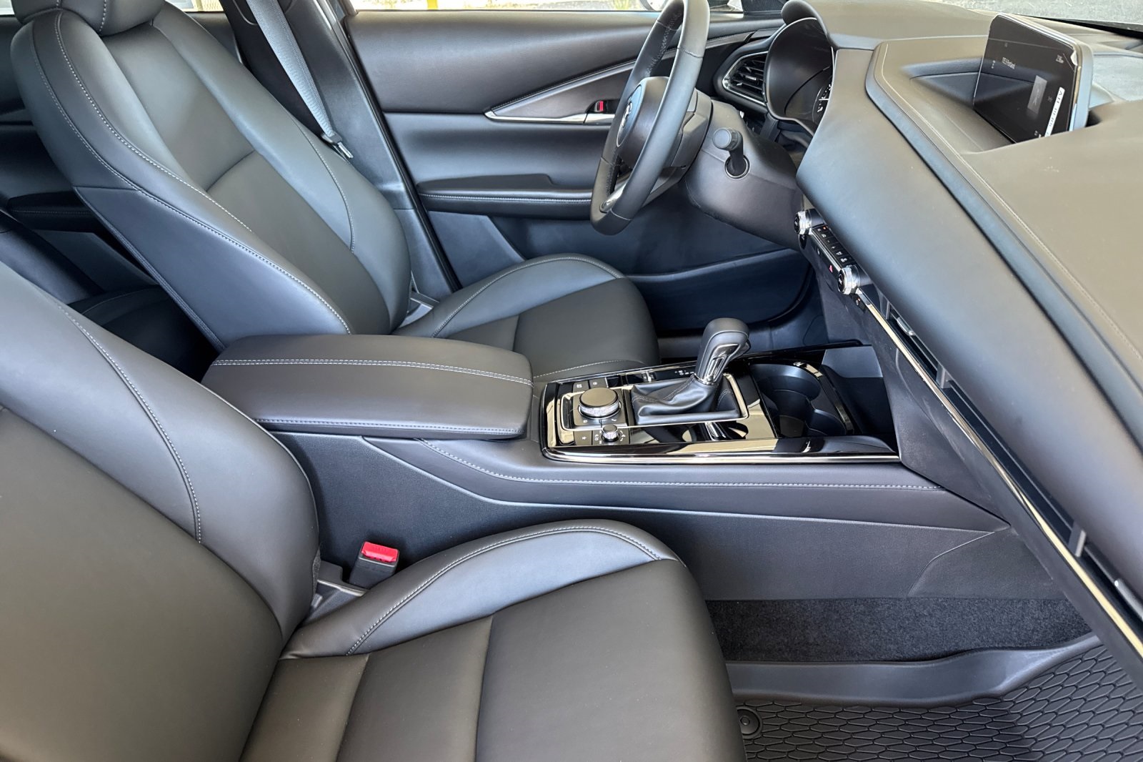 2025 Mazda CX-30 2.5 S Preferred photo 16