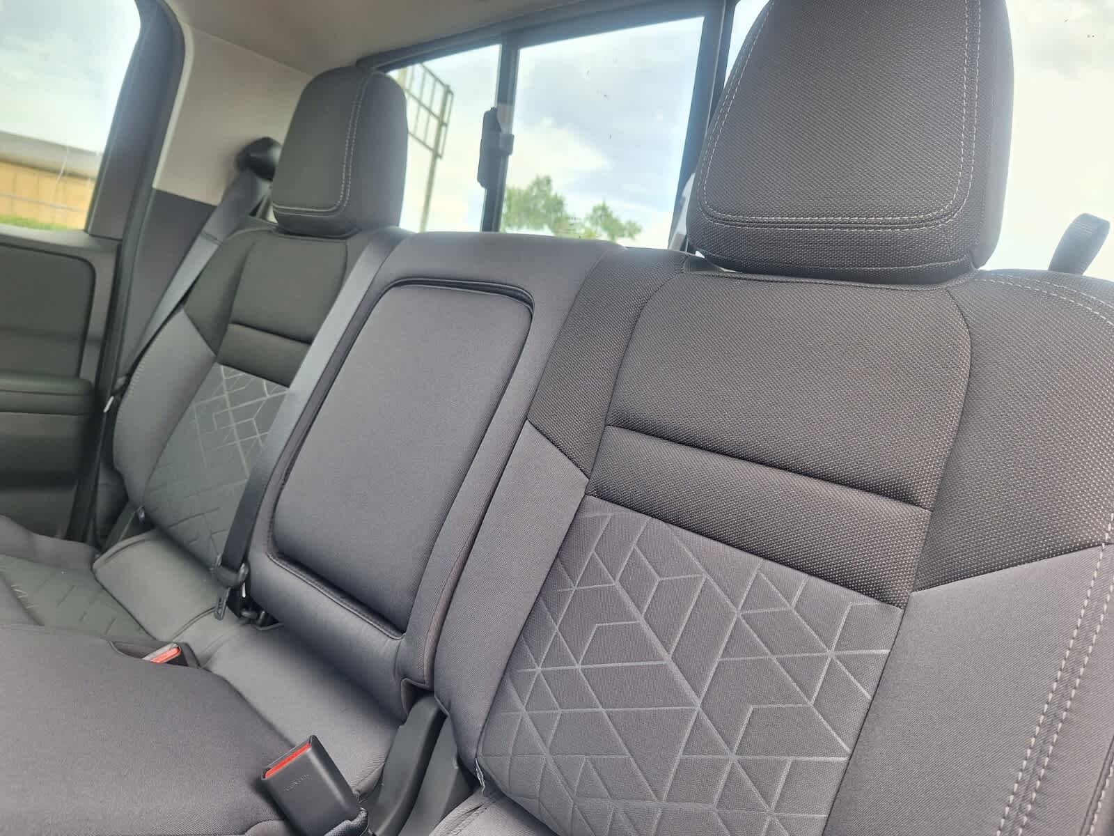 2025 Nissan Frontier SV photo 20