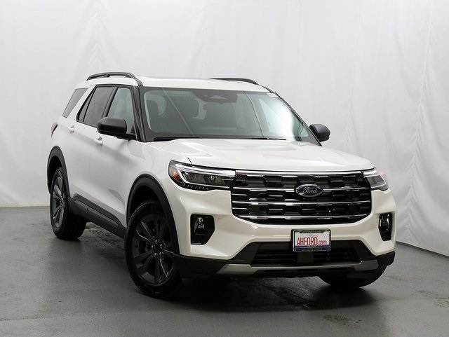 2026 Ford Explorer Active's photo