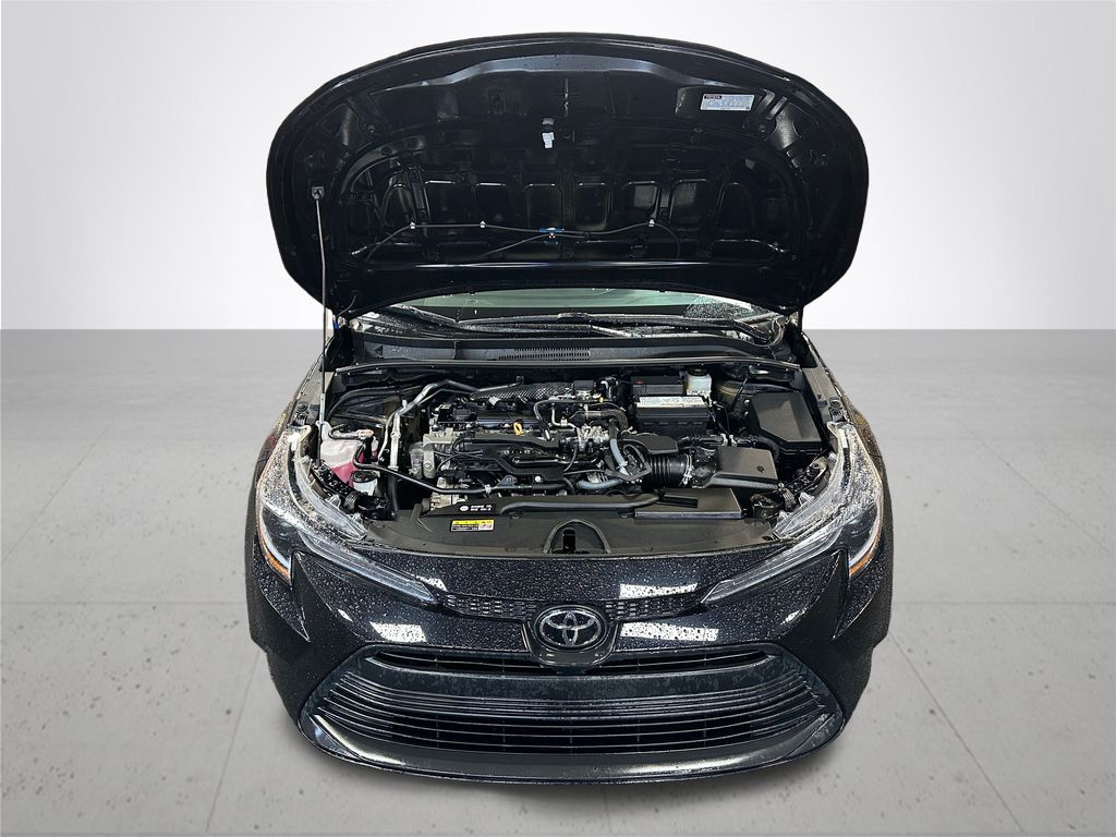 2024 Toyota Corolla LE photo 4