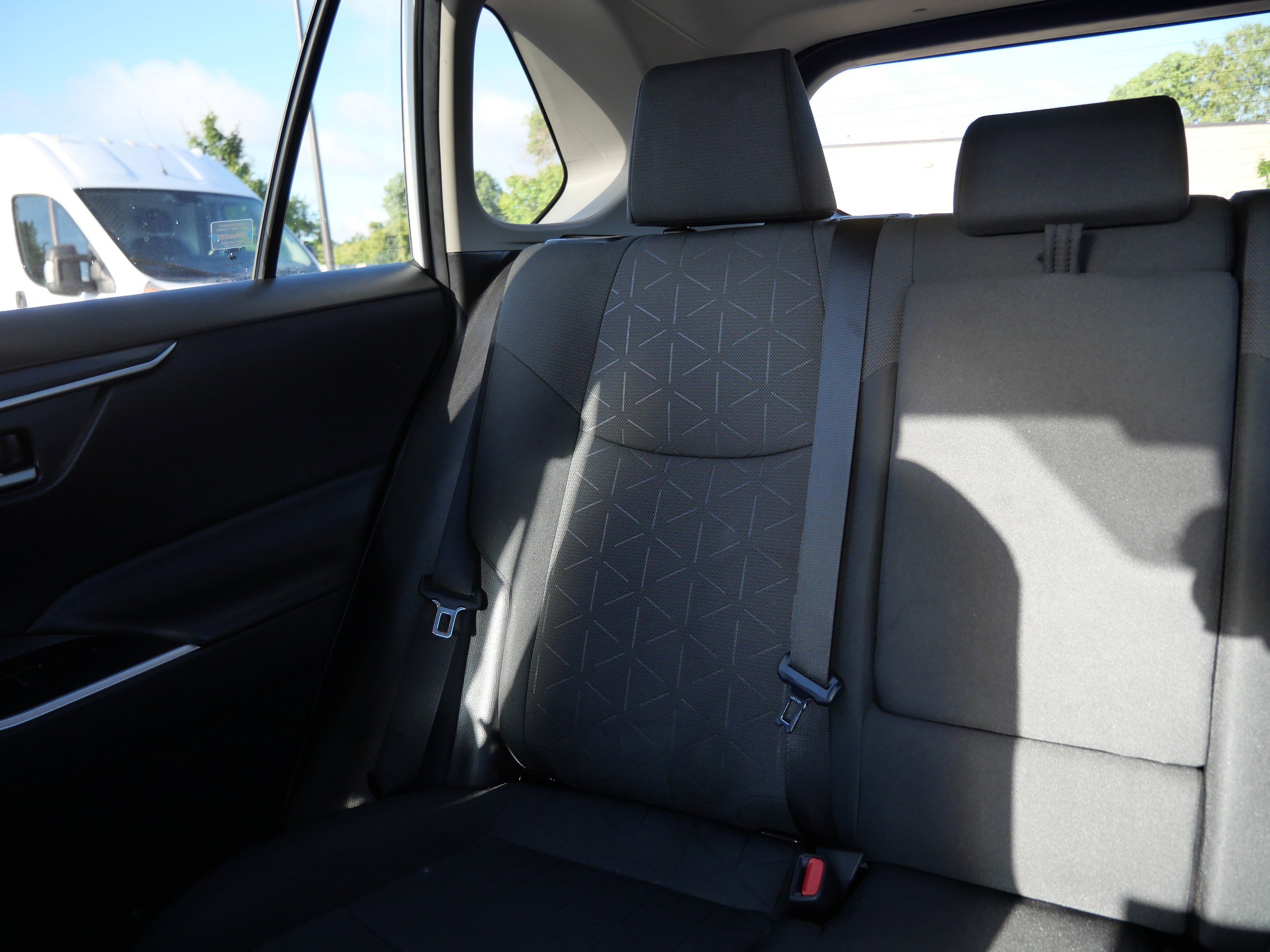 2023 Toyota RAV4 XLE photo 12