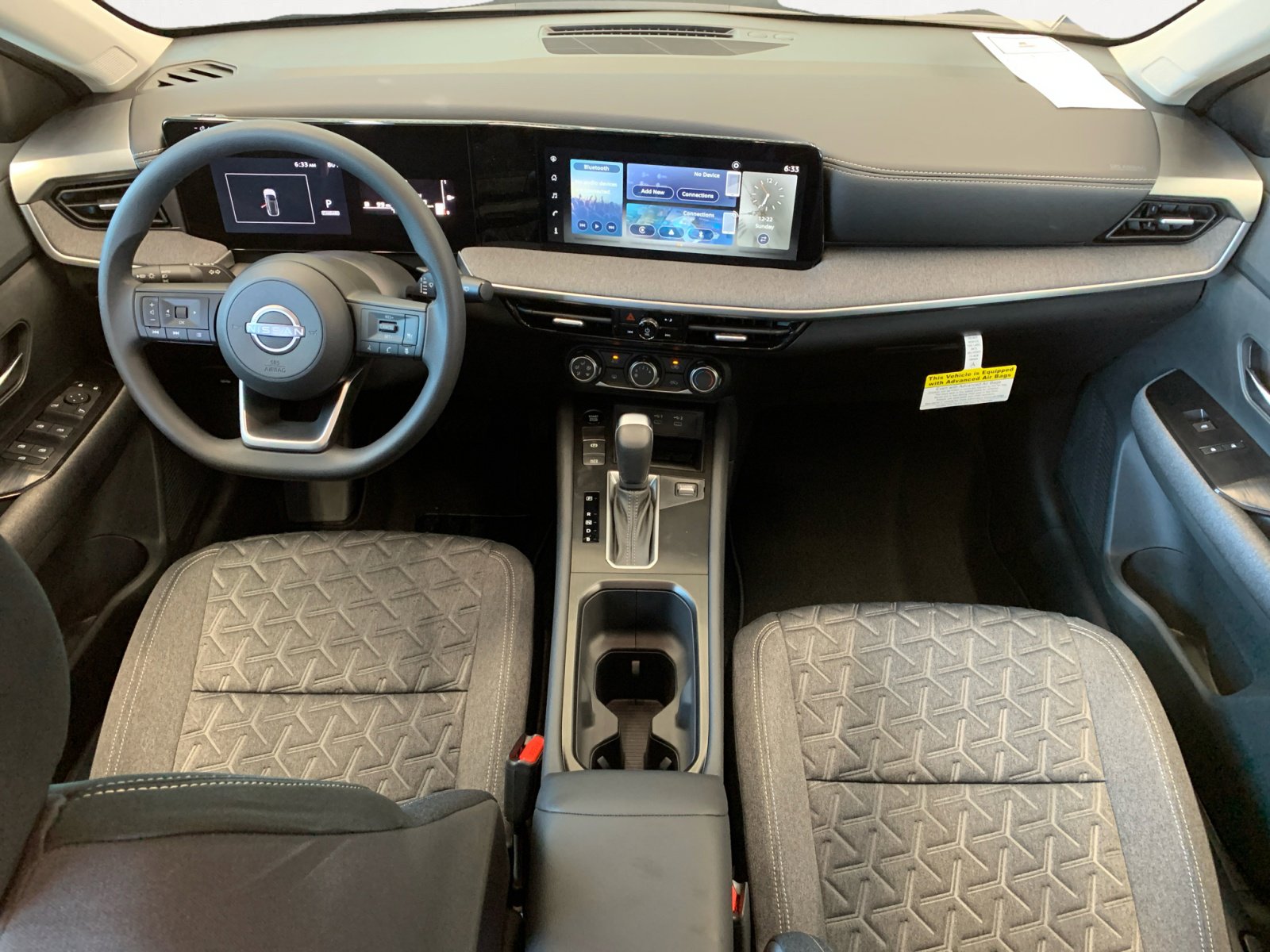 2026 Nissan Kicks SV photo 2