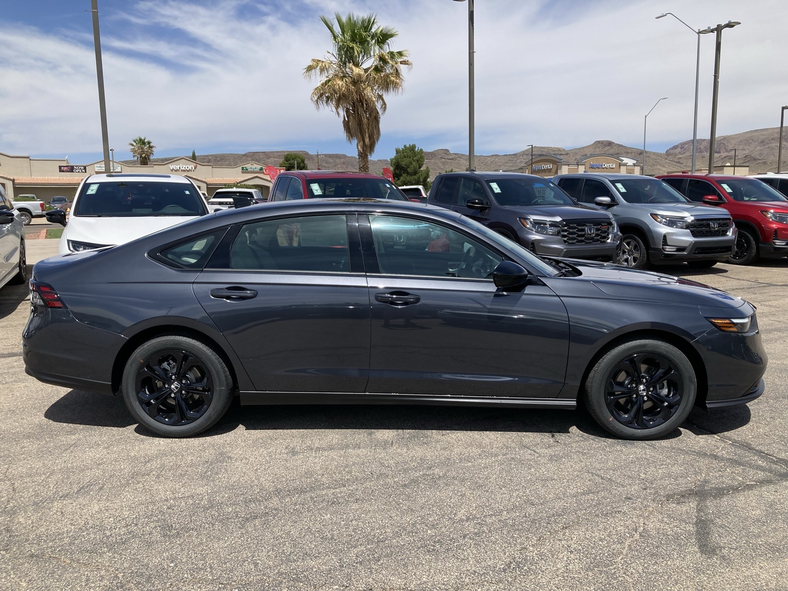 2025 Honda Accord SE photo 4
