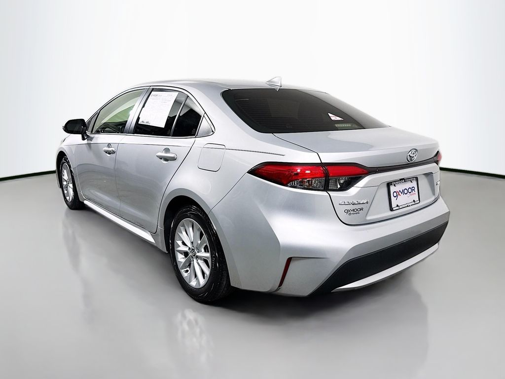 2022 Toyota Corolla XLE photo 5