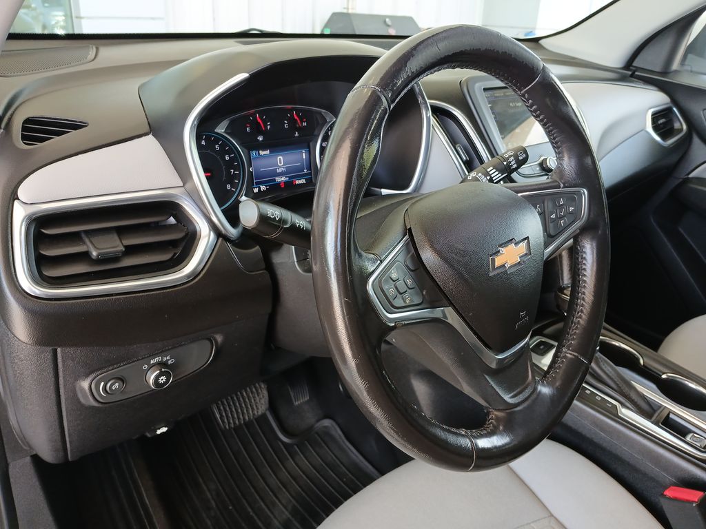 2019 Chevrolet Equinox LT photo 17