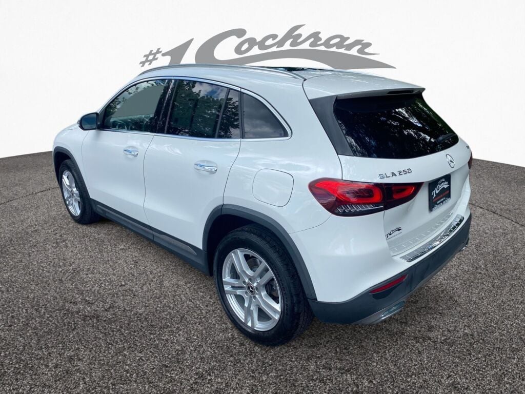 2021 Mercedes Benz GLA 250 4MATIC photo 5
