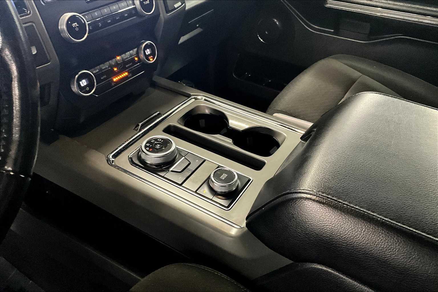 2021 Ford Expedition MAX XLT photo 14
