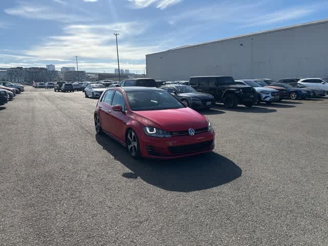 2016 Volkswagen Golf GTI SE photo 3