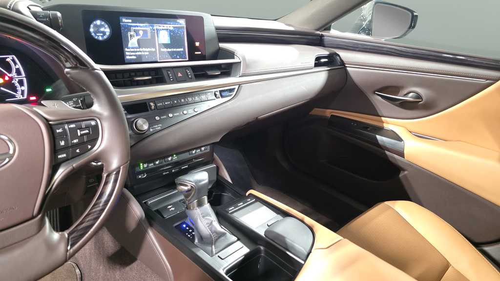 2021 Lexus ES 350 photo 14