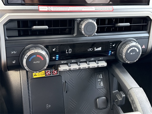 2025 Toyota 4Runner TRD Off-Road Premium photo 28
