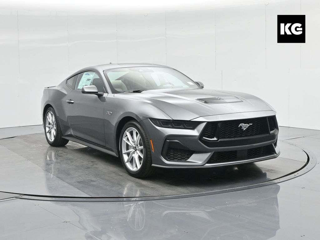 2025 Ford Mustang GT Premium's photo