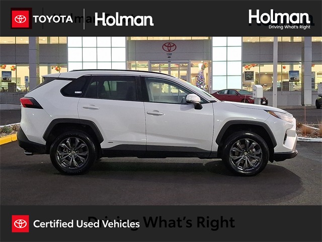 2024 Toyota RAV4 XLE Premium's photo