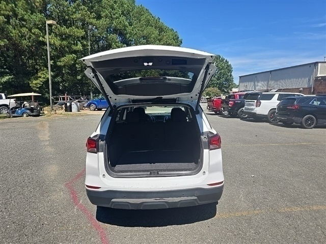 2024 Chevrolet Equinox LT photo 16