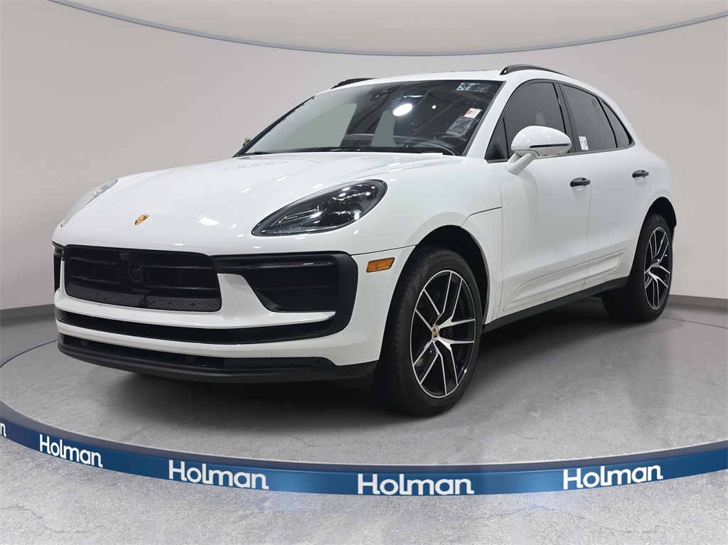 2022 Porsche Macan