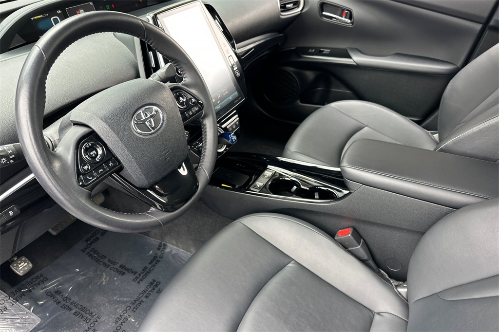 2020 Toyota Prius Prime XLE photo 10