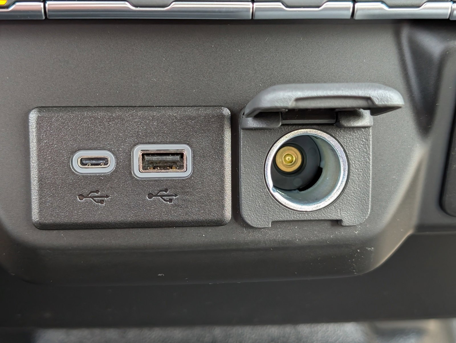 2026 Chevrolet Silverado 1500 photo 14