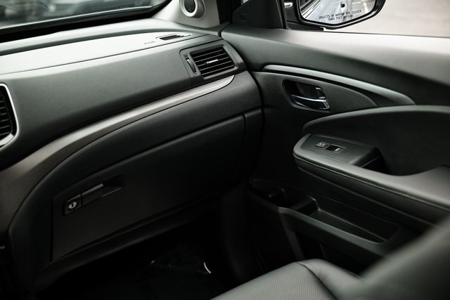 2023 Honda Ridgeline RTL photo 31