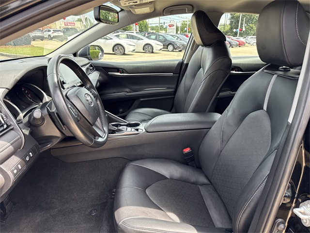 2023 Toyota Camry XSE photo 14