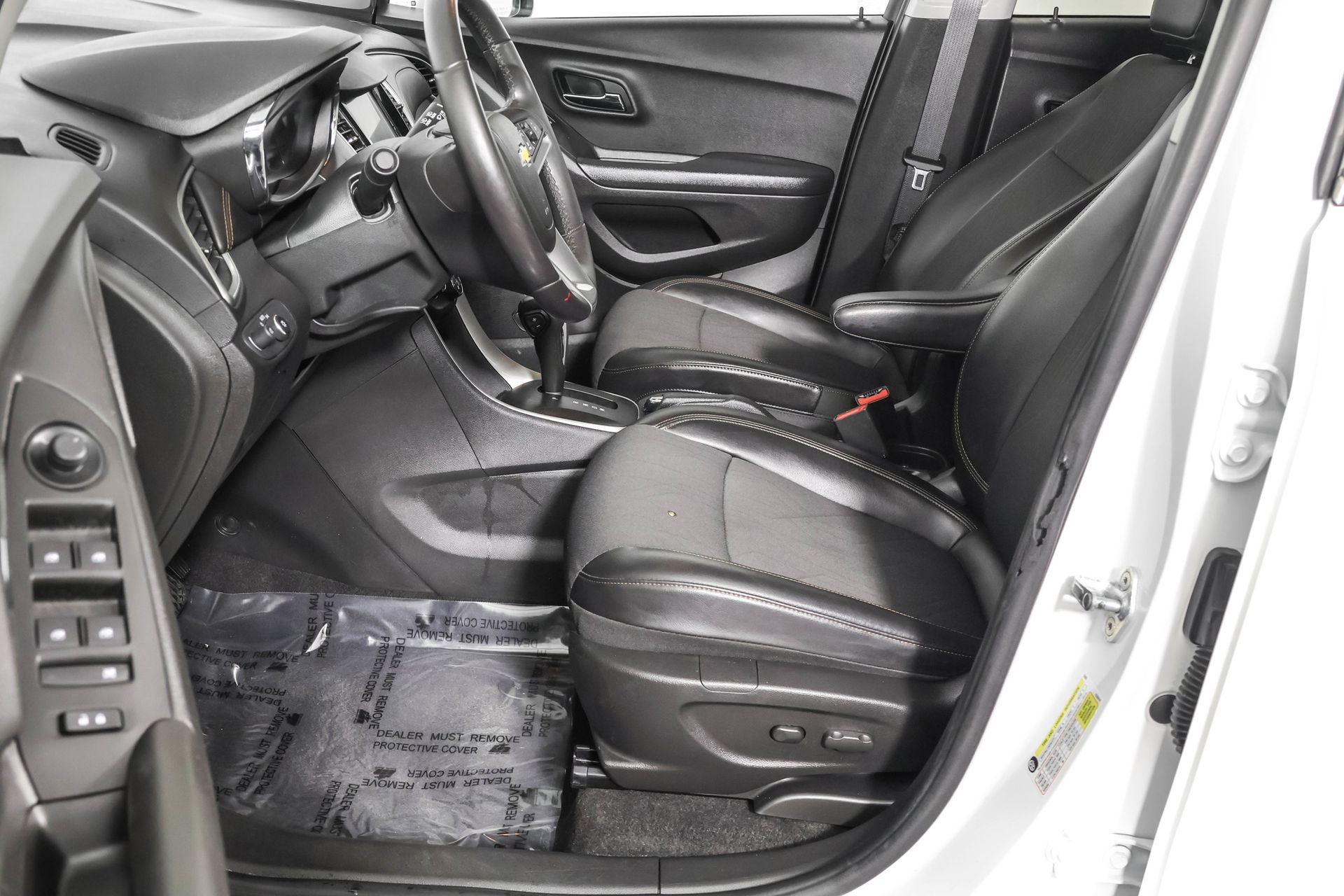 2020 Chevrolet Trax LT photo 14