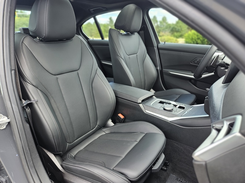 2025 Bmw 330i xDrive photo 15