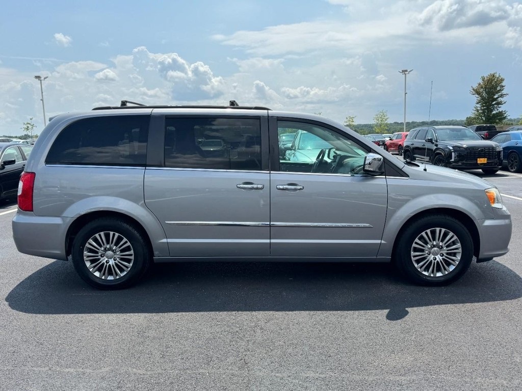Used 2013 Chrysler Town & Country Touring-L with VIN 2C4RC1CG2DR806060 for sale in St. Peters, MO