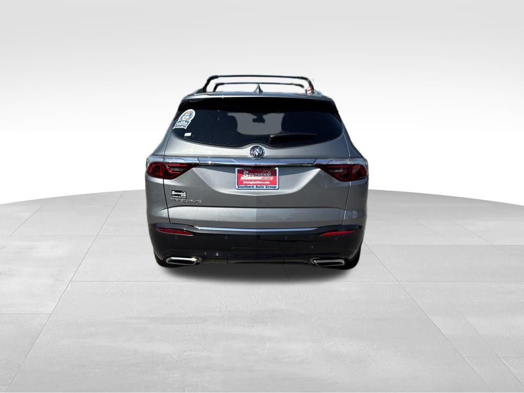 2023 Buick Enclave Premium photo 2