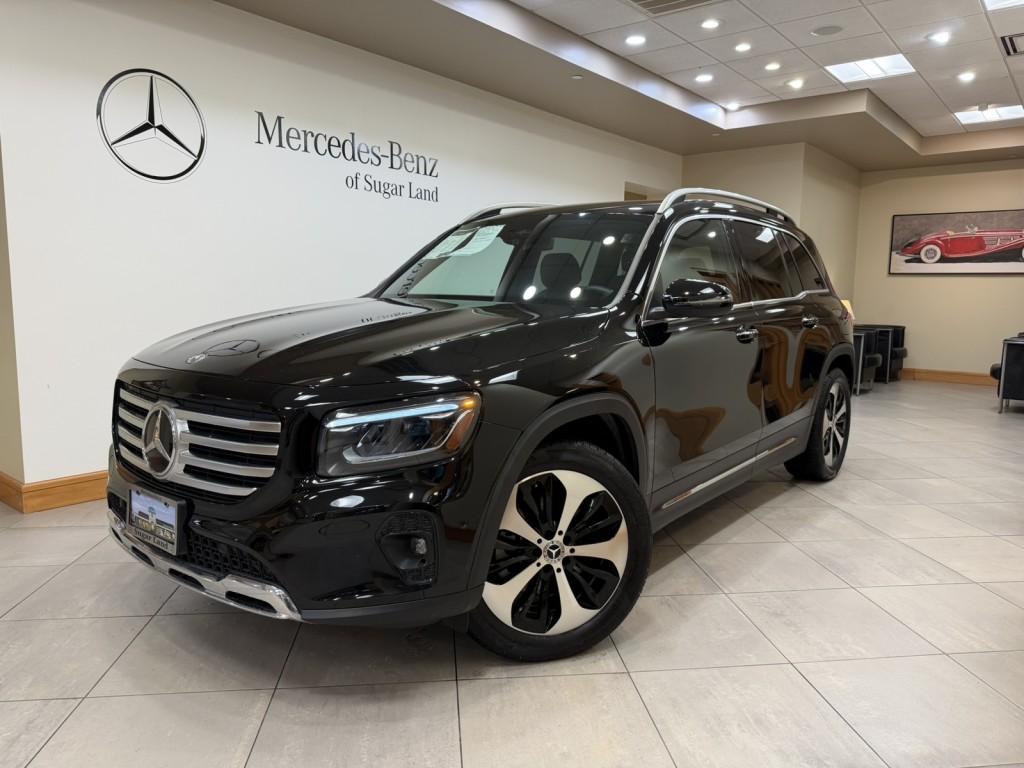 2024 Mercedes-Benz GLB Base's photo