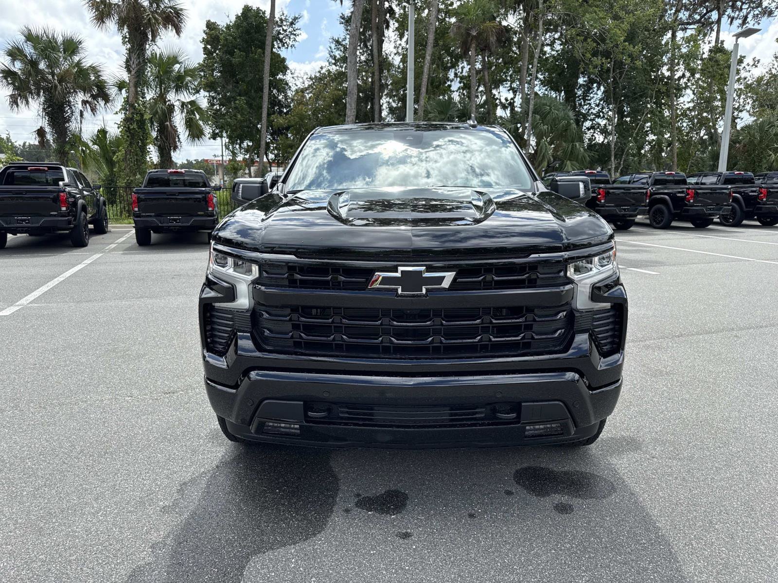2026 Chevrolet Silverado 1500 RST photo 5