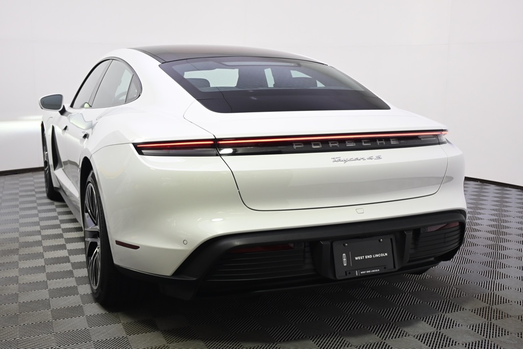 2021 Porsche Taycan 4S photo 4
