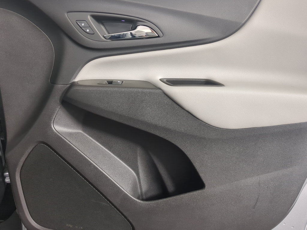 2024 Chevrolet Equinox LT photo 14