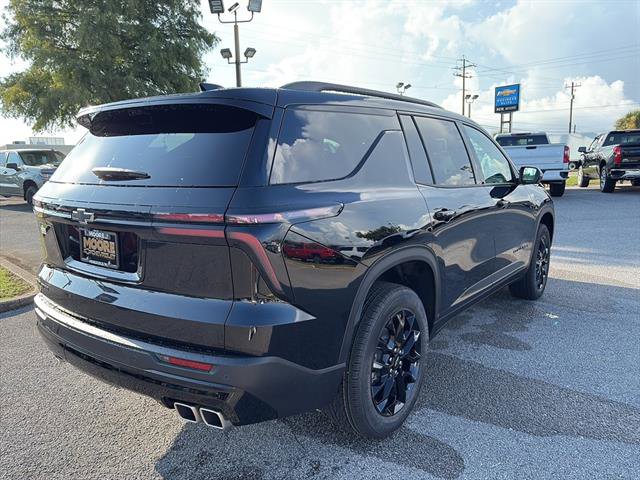 2026 Chevrolet Traverse photo 3