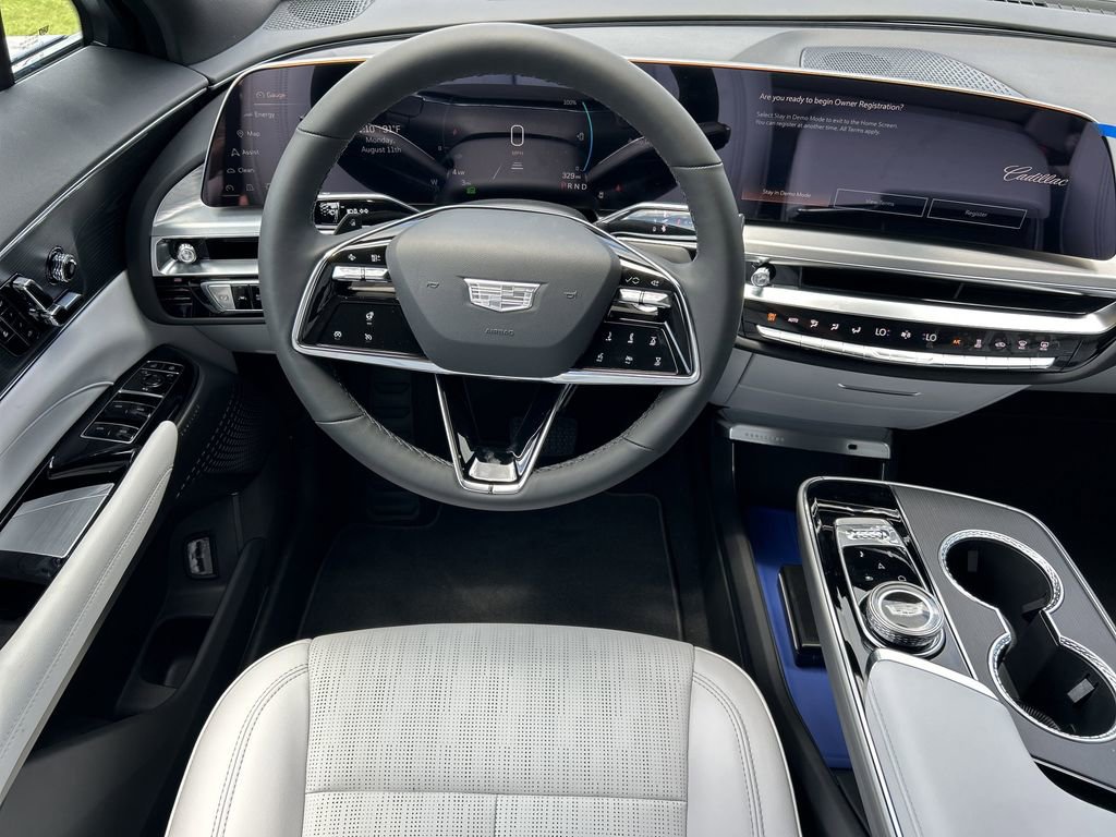 2025 Cadillac Lyriq Sport photo 14
