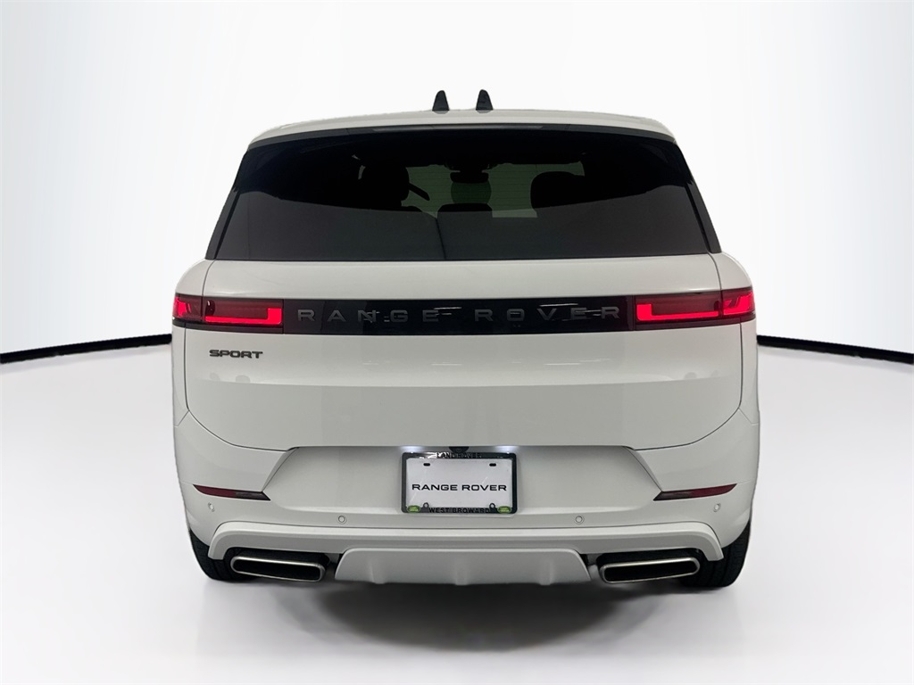 2025 Land Rover Range Rover Sport SE photo 4